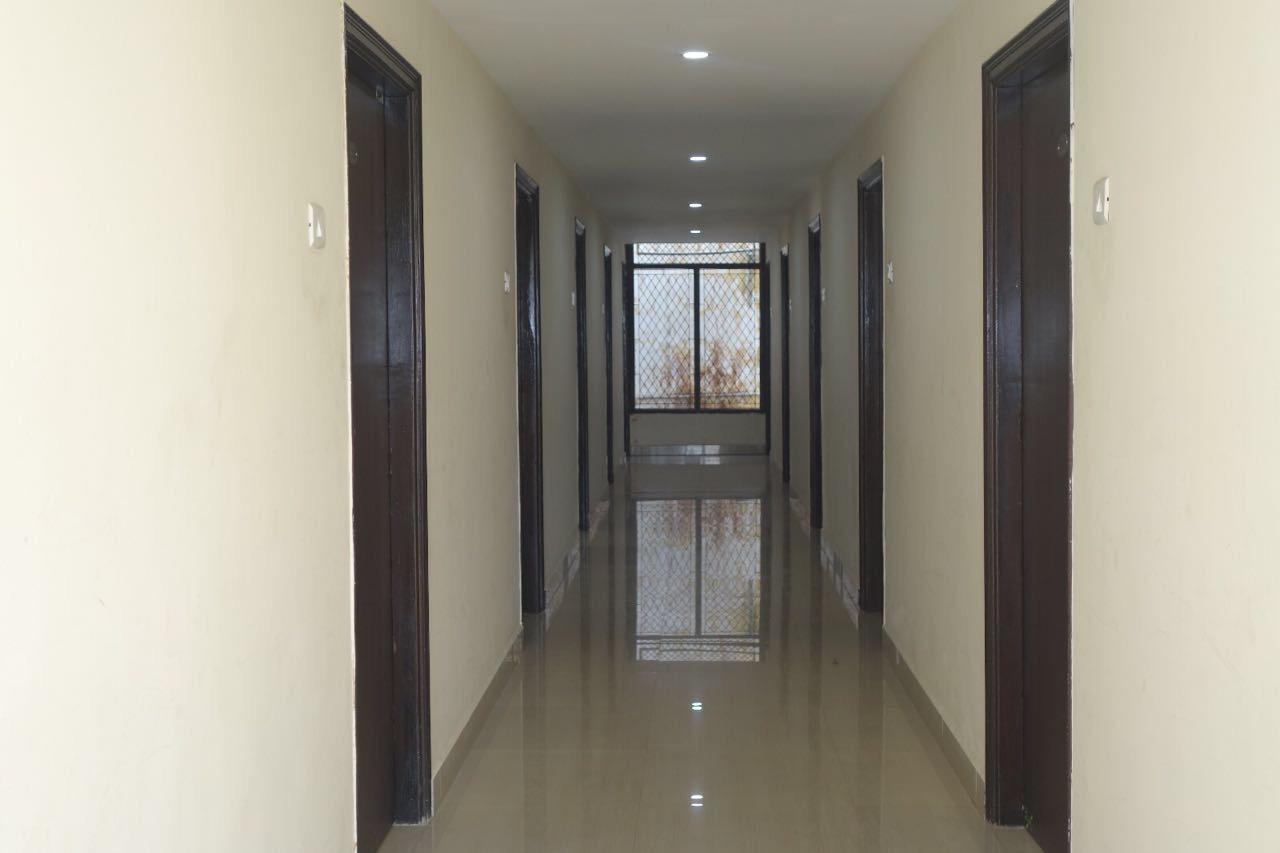 Hotel Nithin Krishna Tirupati Bagian luar foto