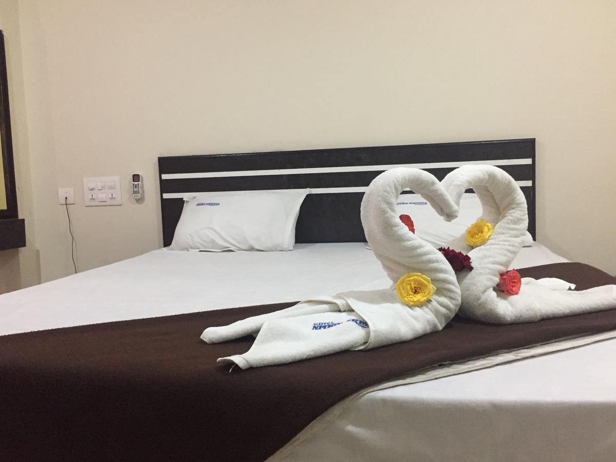 Hotel Nithin Krishna Tirupati Bagian luar foto