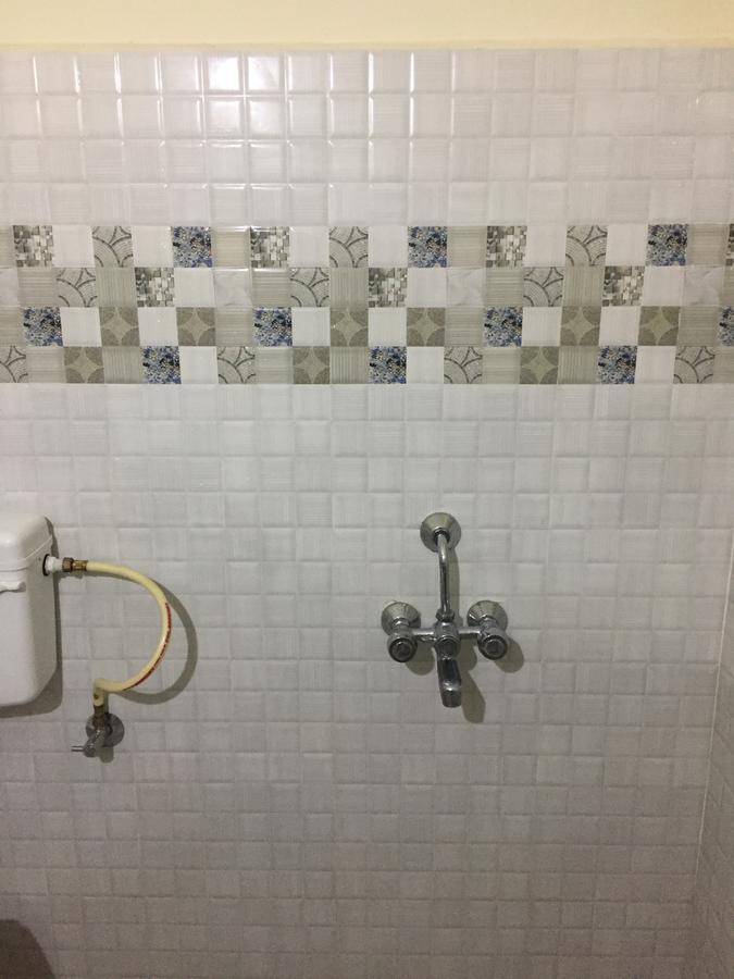 Hotel Nithin Krishna Tirupati Bagian luar foto